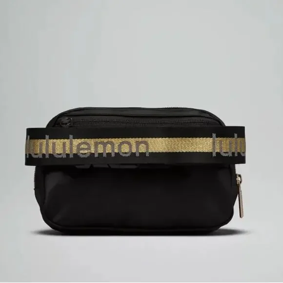 NEW Lululemon Everywhere Crossbody Belt Bag Wordmark Black and Gold Logo - Picture 3 of 6